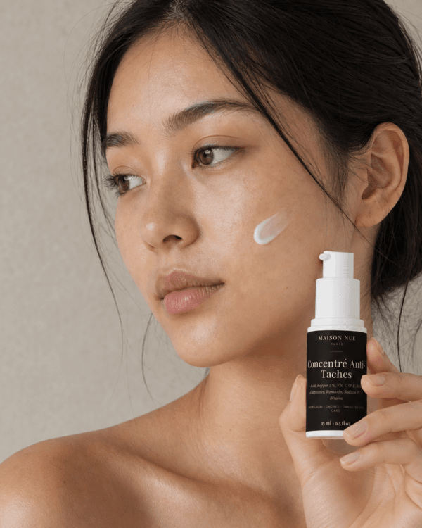 Maison Nue Paris – Concentré anti-taches – Showcase